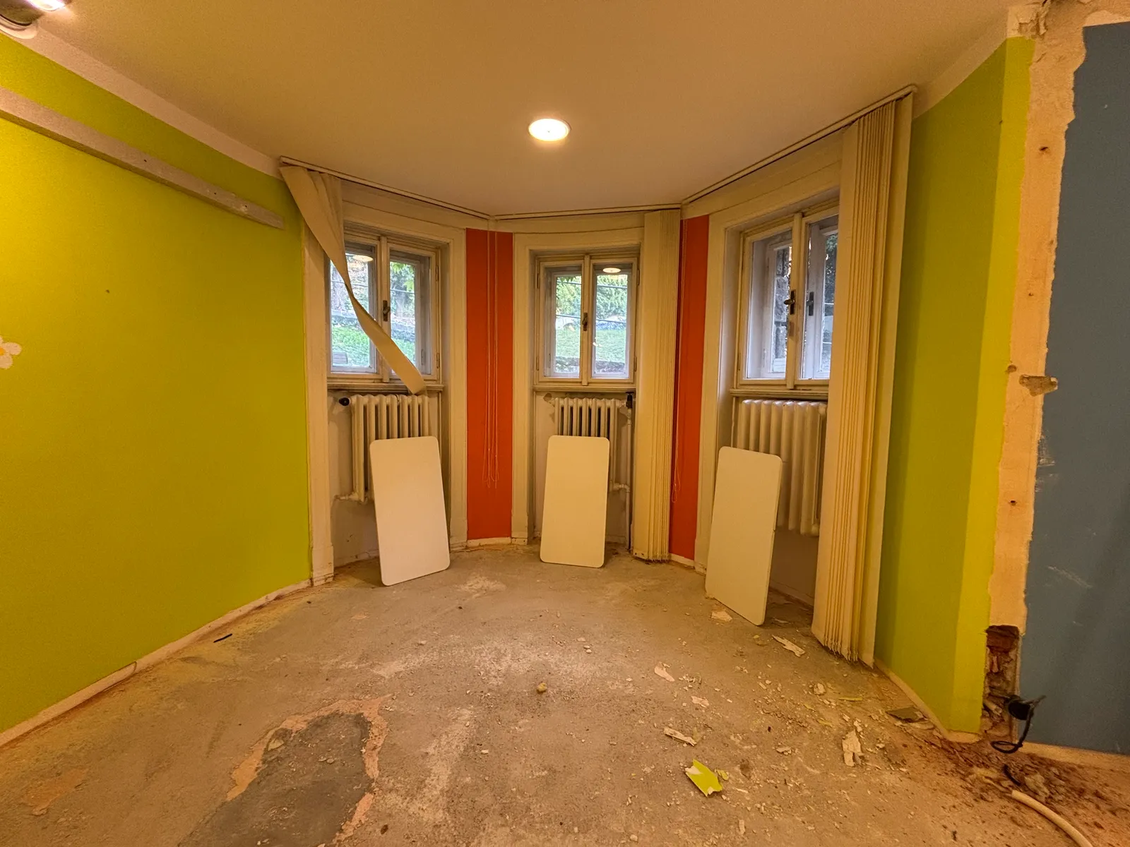 Future No Limit Art studio spaces before renovation – former kindergarten at Vila Engelsmann
